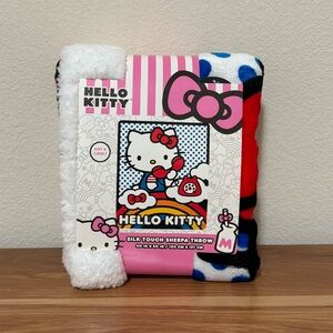 Northwest Hello Kitty Silk Touch Sherpa Throw Blanket 40"x50" On The Phone (NWT)